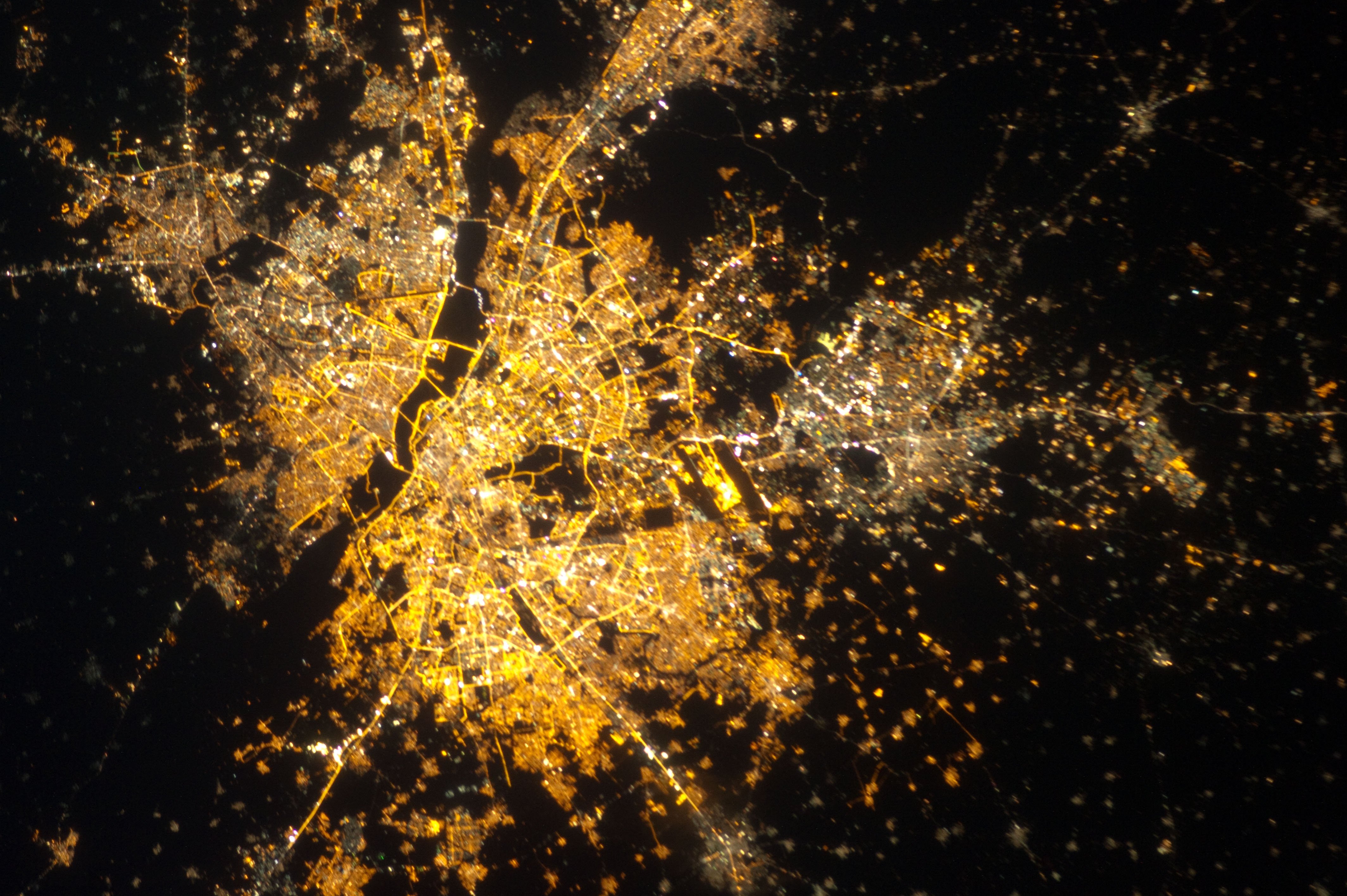 Delhi/New Delhi/Gurgaon, India at Night (NASA, International Space Station, 12/08/12)