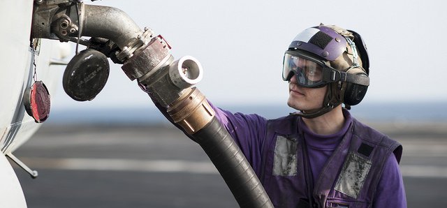 Refueling an F18