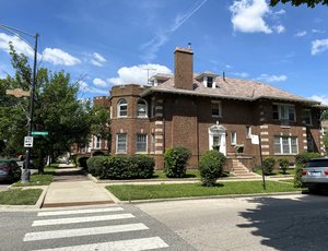 Beautiful brick home on the corner of 55th and Hermitage Ave in Englewood