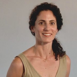 Headshot of New America contributor Ariana Karamallis