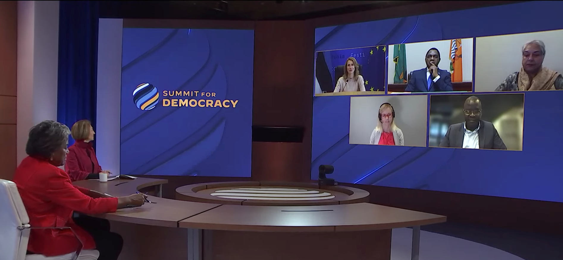 AMS @ SUMMIT 2021-12-10 Edited (1).png