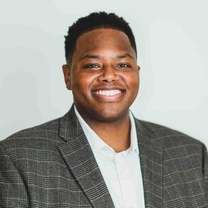 Headshot of Richard Davis Jr.