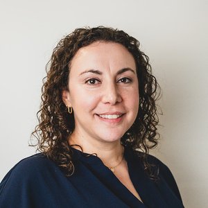 Headshot of Carrie Gillispie