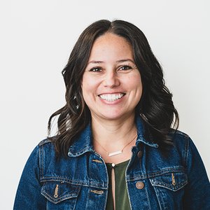 Headshot of Leslie Villegas