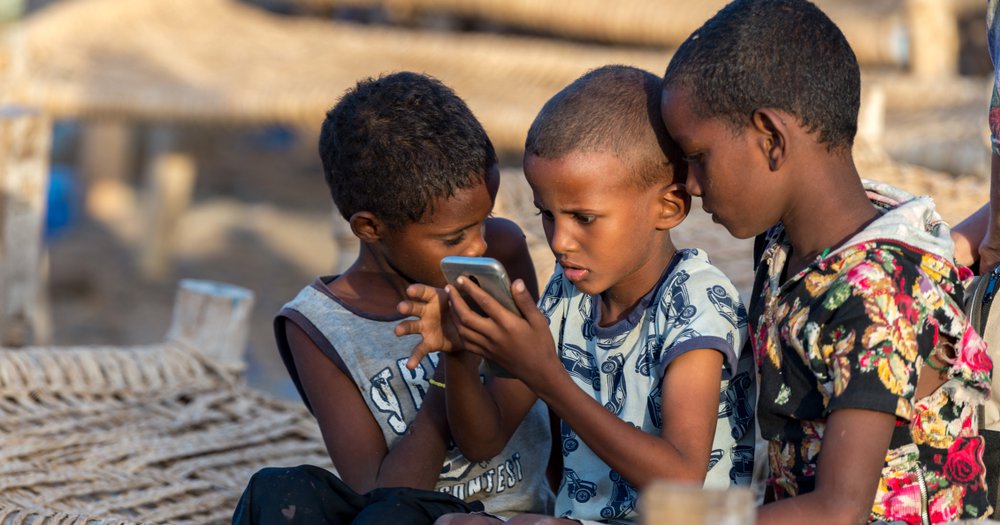 Children with smartphone