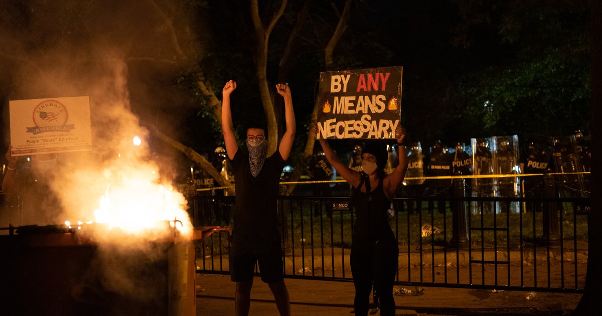 George_Floyd_protests_in_Washington_DC,_Lafayette_Square-2.jpg