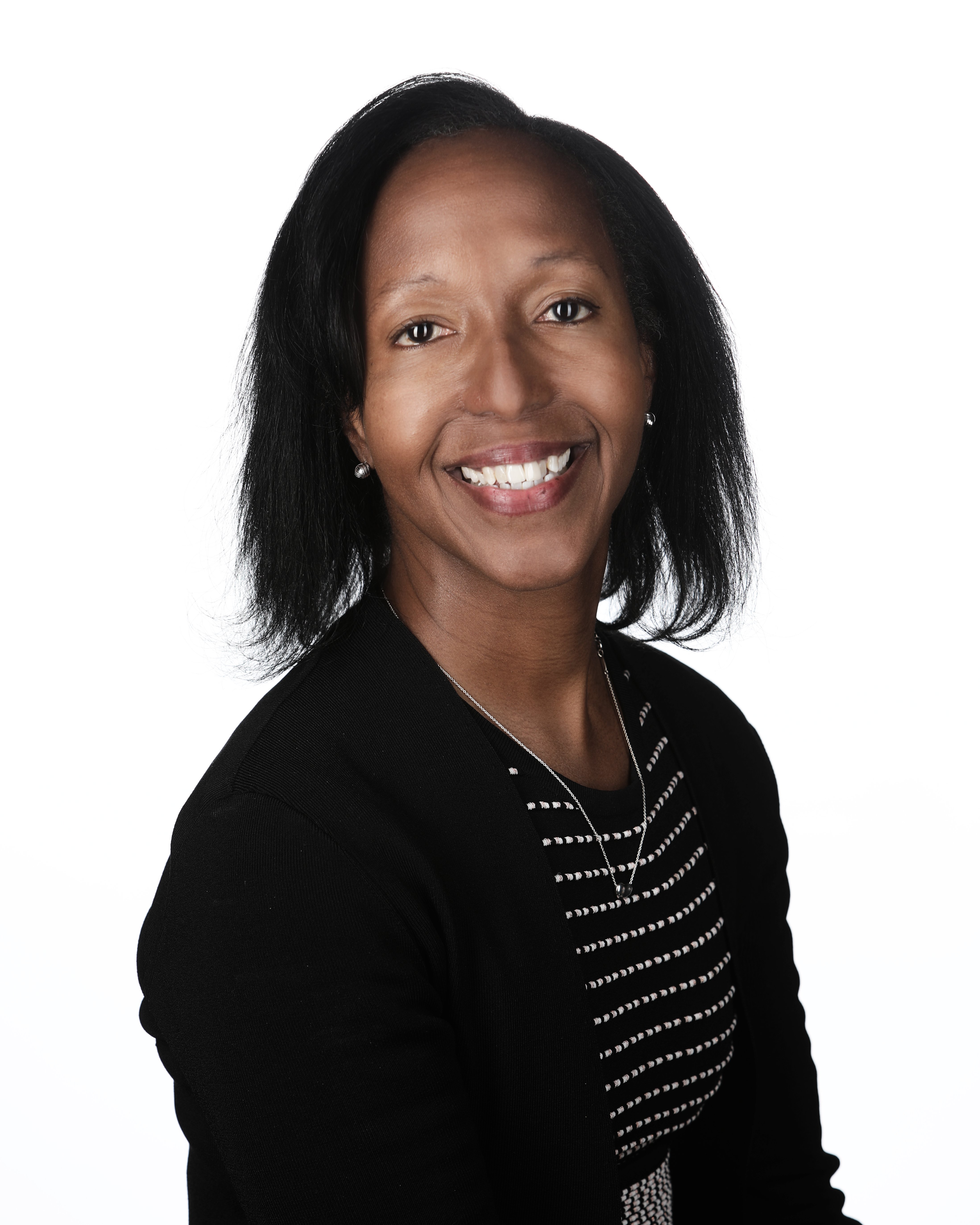 Landscape Headshot Leslie Forde