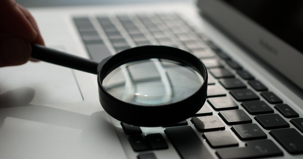 Computer examination magnifying glass