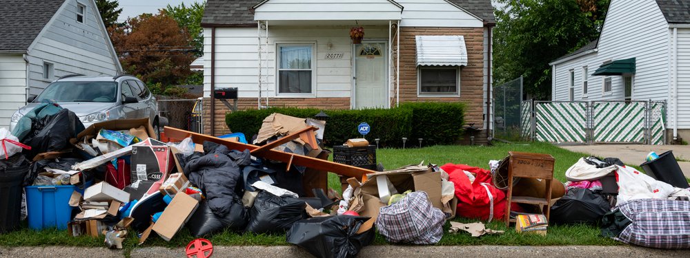 eviction alex katie.jpg