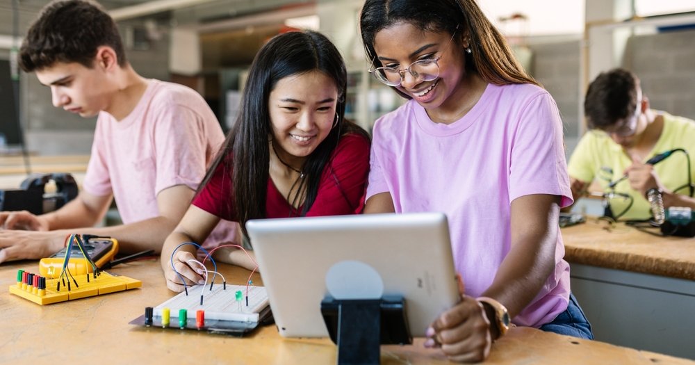 shutterstock_2214671831 (1)