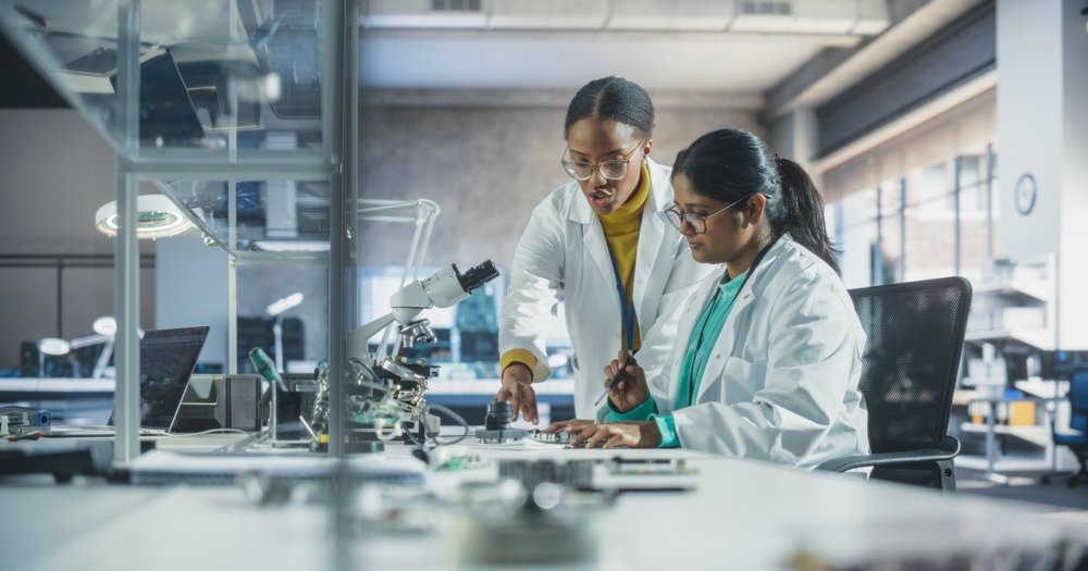 shutterstock_2326352463