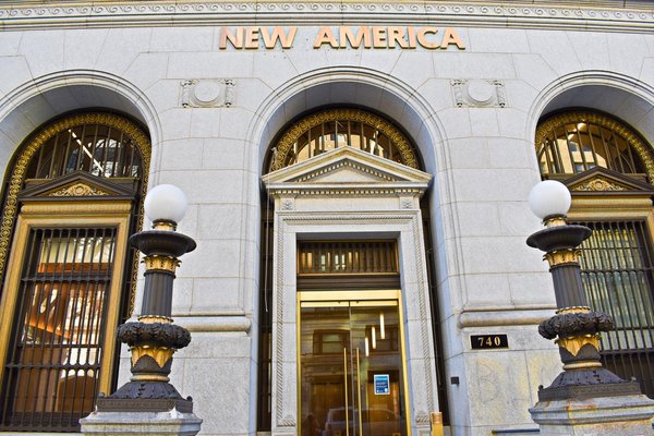 洋書 How Electoral Reform Boomeranged Democratization by Elections | Hopkins Press