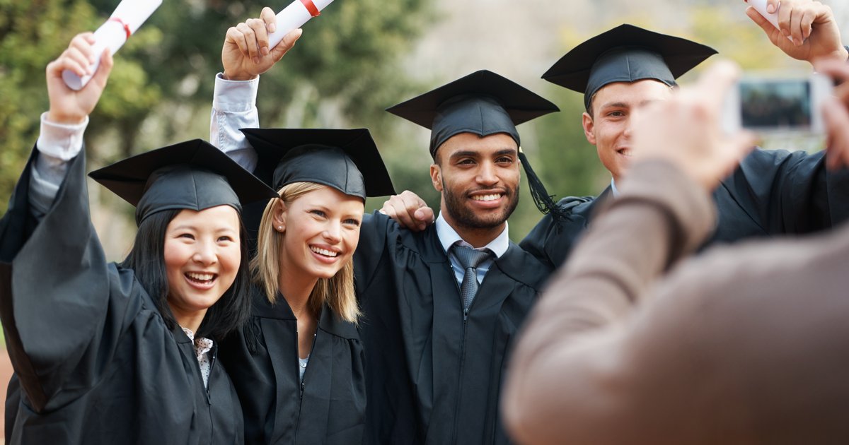 shutterstock_2423803159