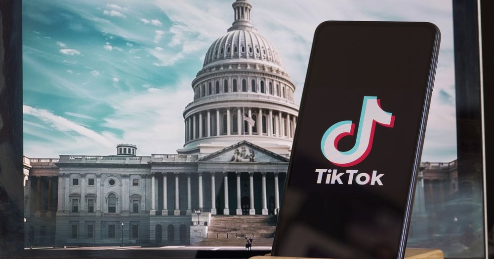 shutterstock_2435047665