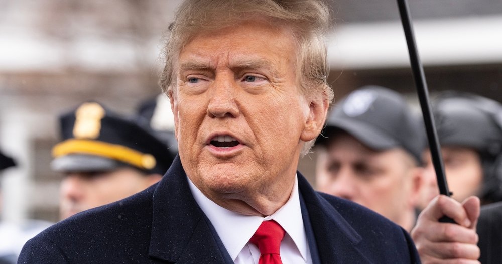 shutterstock_2442962259