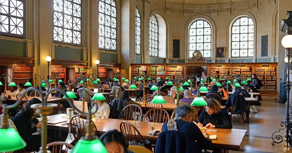 shutterstock_2575162979